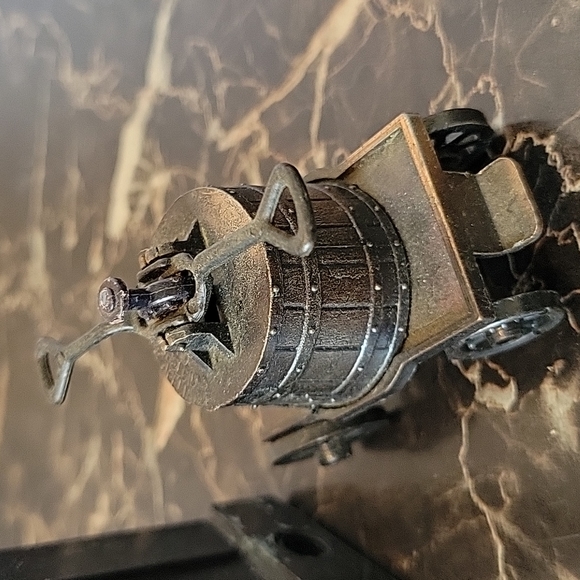 Lot of 3 sharpener Camera Taille Crayon DIE CAST Tank Sacapunta Pencil - Picture 4 of 8